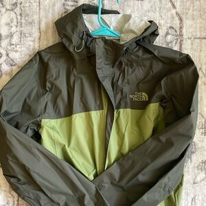 The north face rain jacket/wind breaker